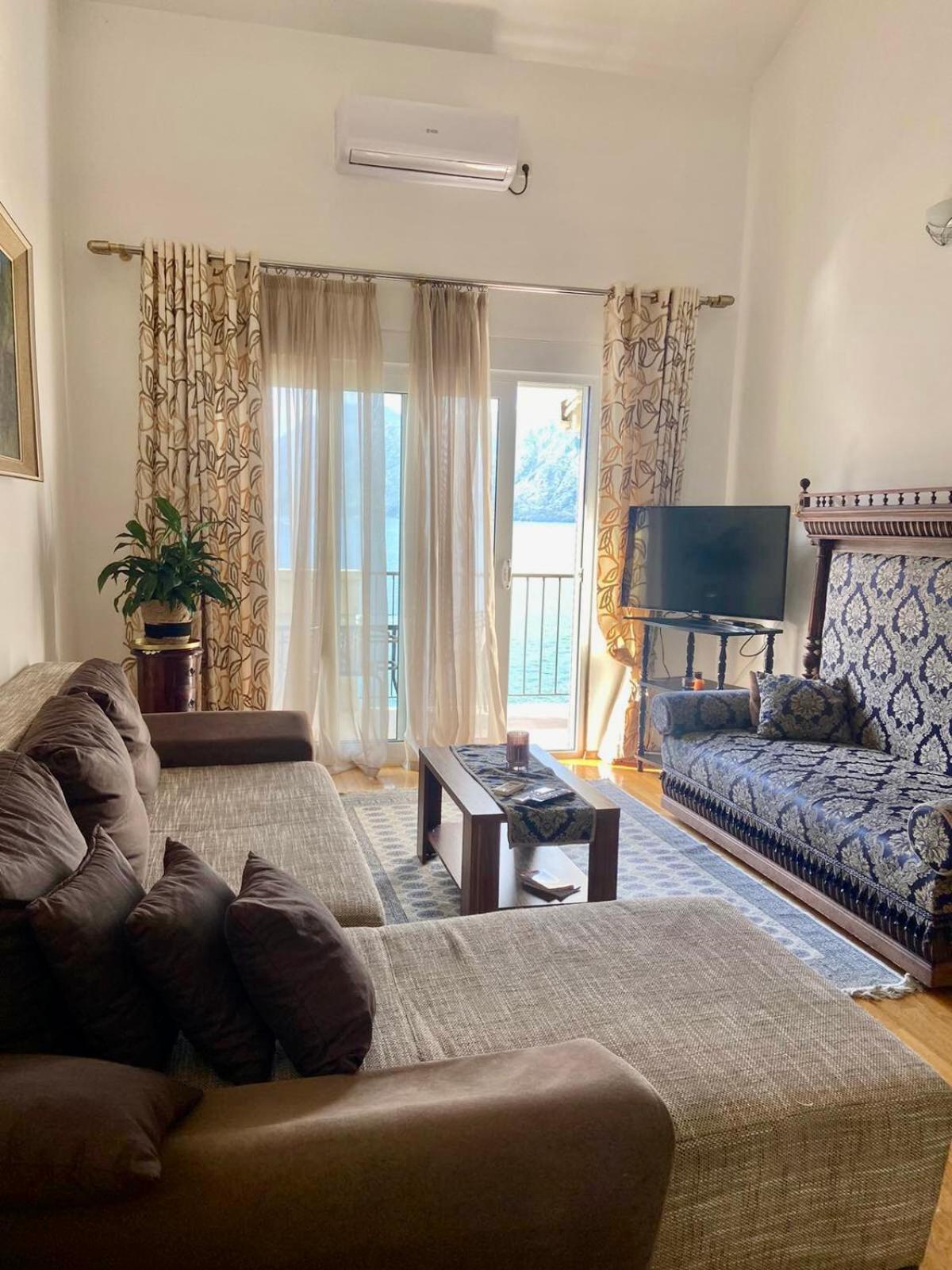 Apartment Ivanisevic 2 Kotor Eksteriør billede