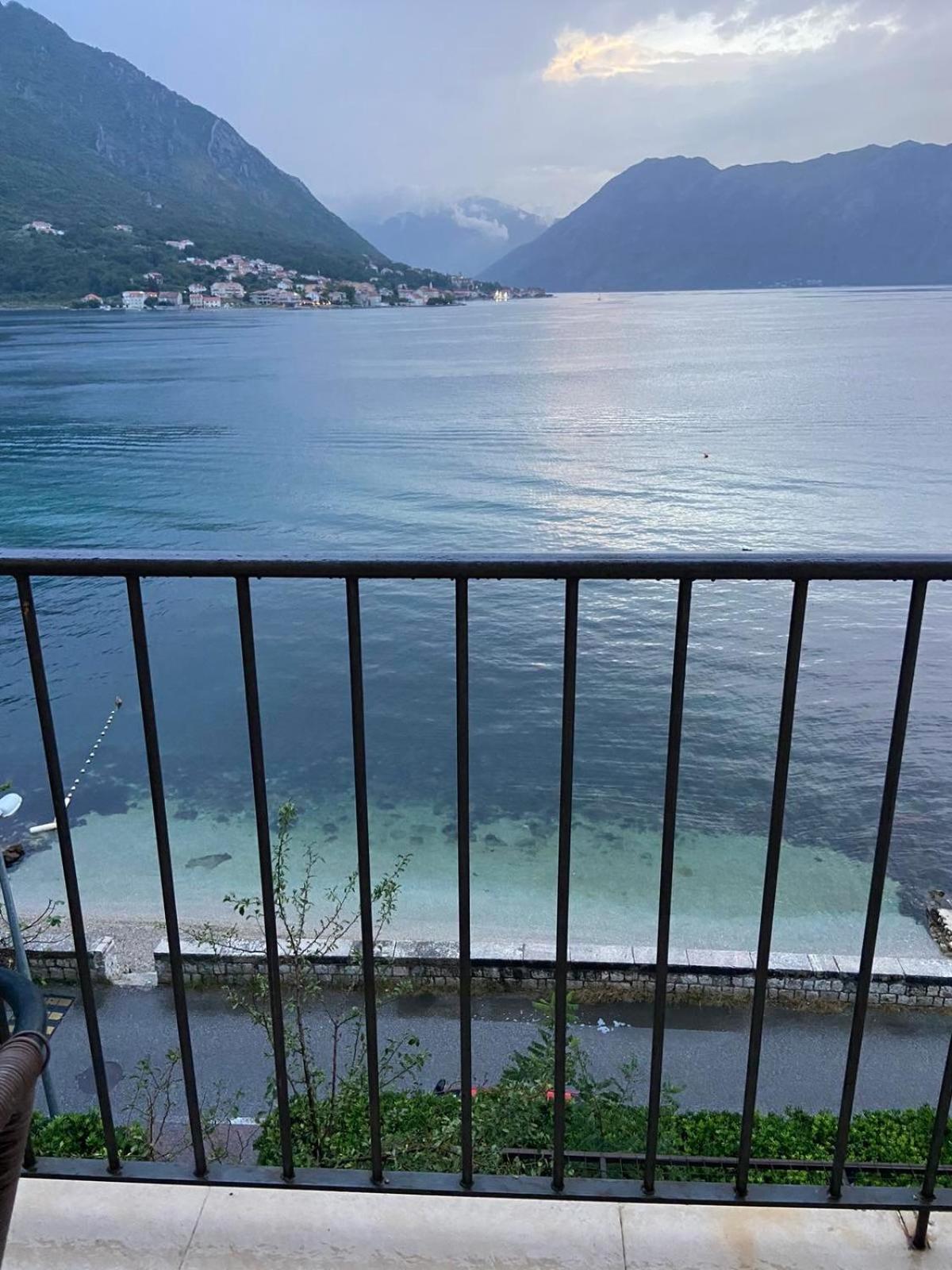 Apartment Ivanisevic 2 Kotor Eksteriør billede